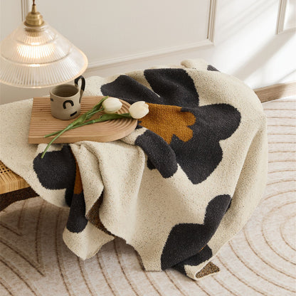 Nordic Floral Velvet Soft Throw